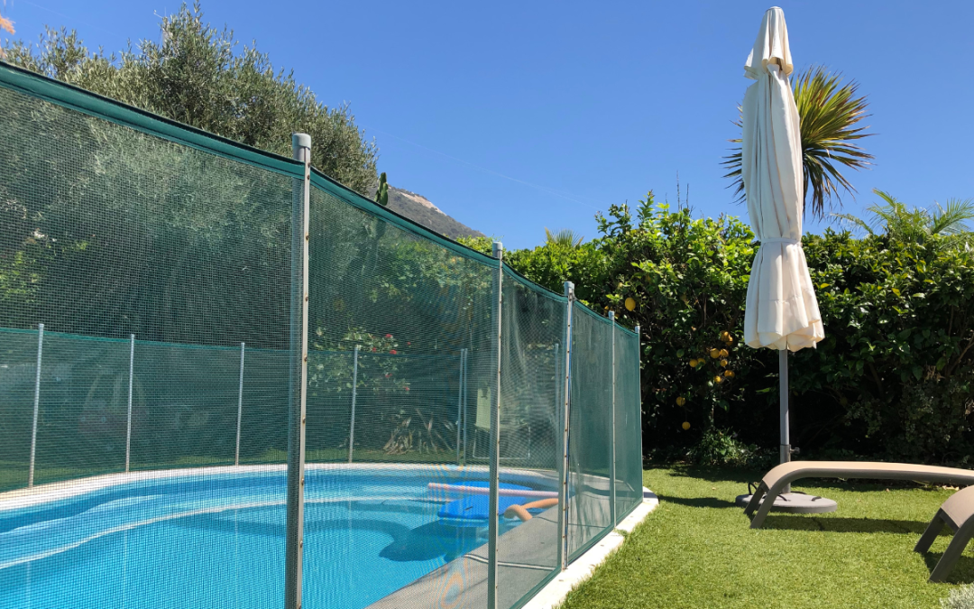 Keeping Your Kids Safe: An Essential Guide to Swimming Pool Child Safety Fences