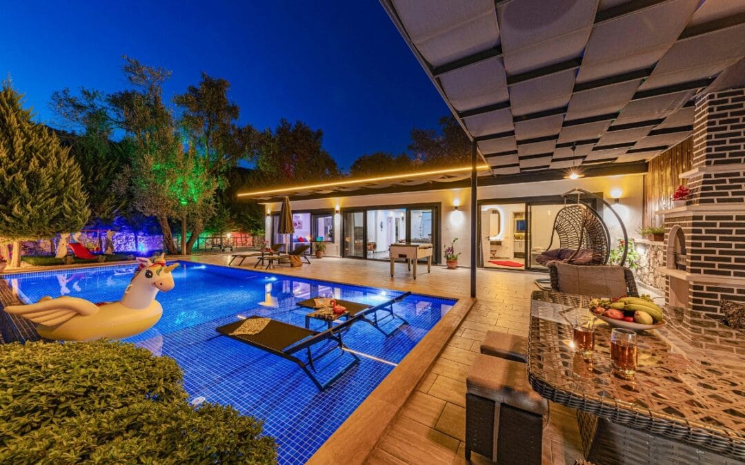 The Best Pool Accessories to Transform Your Dawson County Oasis